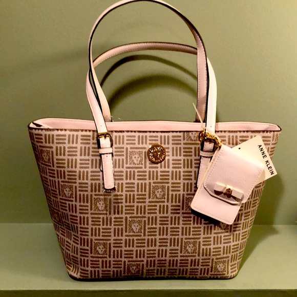 Anne Klein Handbags - ANNE KLEIN TOTE